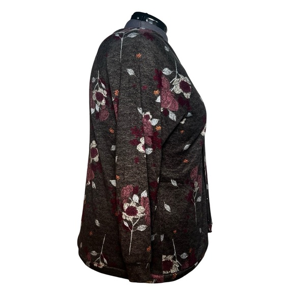Maurices Floral Asymmetrical Floral Sweater (Size 2X) - Picture 4 of 7
